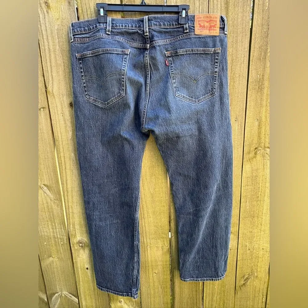 Levis 505 Jeans Mens Blue Medium Wash Straight Leg Classic Fit tag 40x30